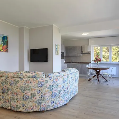 Belvedere - By Impero House شقة ستريزا